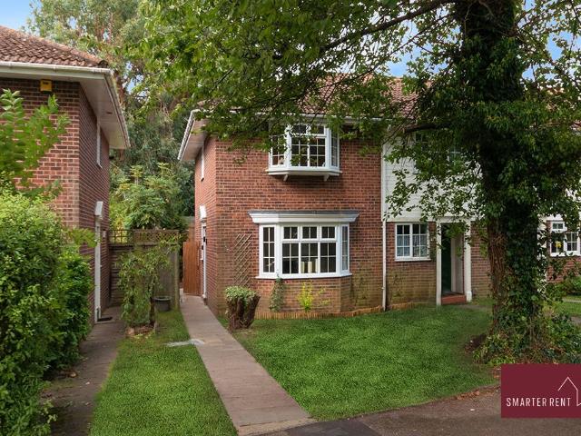 House for rent in Worplesdon, Westborough