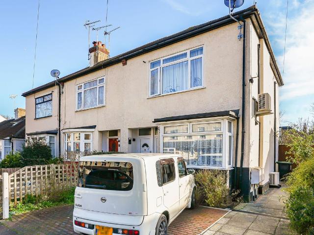 Apartment for rent in Alton Barnes, Essex