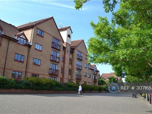Apartment for rent in Baltic Wharf, Bristol