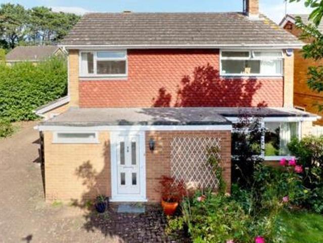 House for sale in Northampton, Northamptonshire