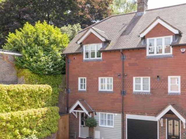 House for sale in Sandown Park, Kent