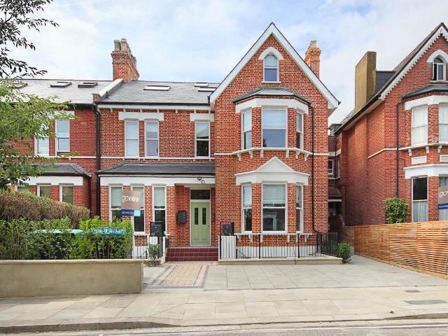 Apartment for rent in London Borough of Ealing, Greater London