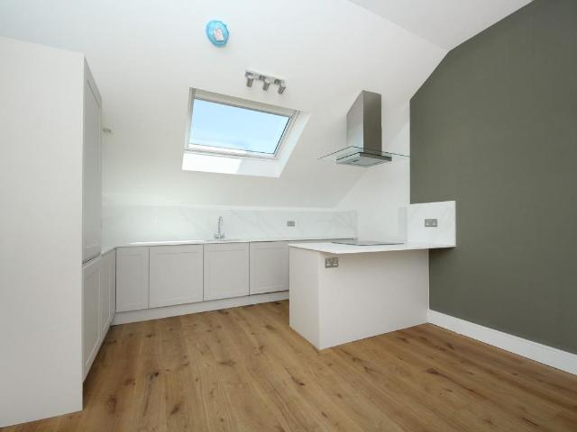 Apartment for rent in London Borough of Ealing, Greater London