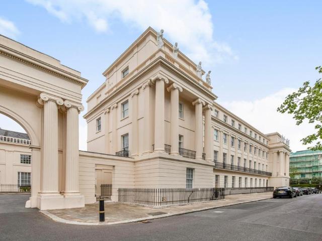 Apartment for rent in Chalk Farm, Greater London