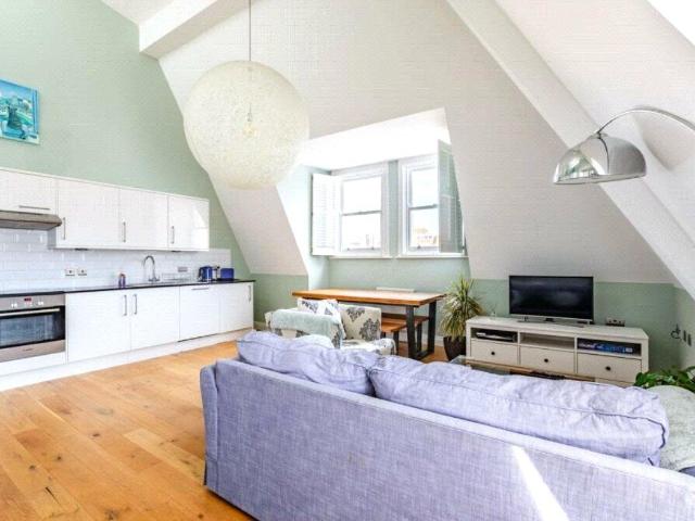 Apartment for rent in London Borough of Camden, Greater London