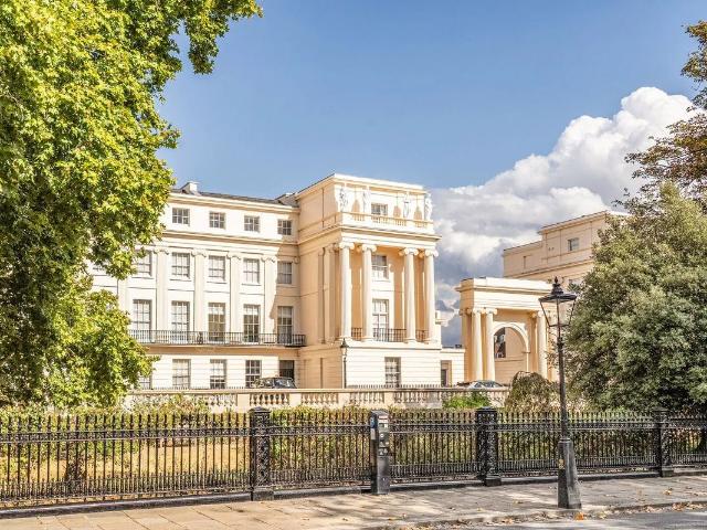 Apartment for rent in Chalk Farm, Greater London