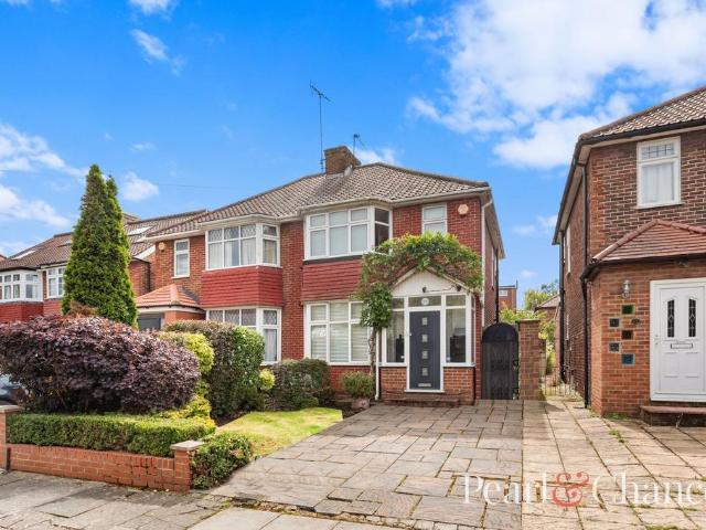 House for rent in Brent Cross, Greater London