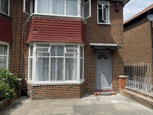 House for rent in Brent Cross, Greater London