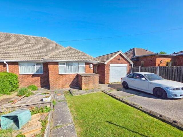 House for sale in Pogmoor, South Yorkshire