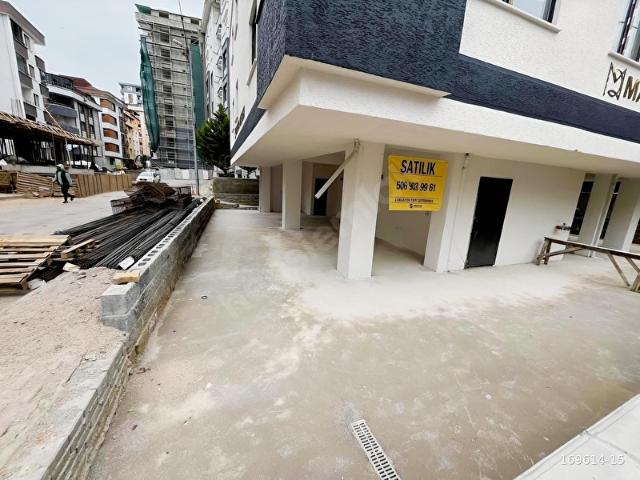 Çekmeköy, İstanbul içerisinde satılık Dükkan