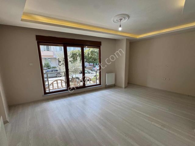 Cumhuriyet Mahallesi, Küçükçekmece içerisinde kiralık mülk