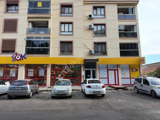 Cumhuriyet Mahallesi, Akhisar içerisinde satılık mülk