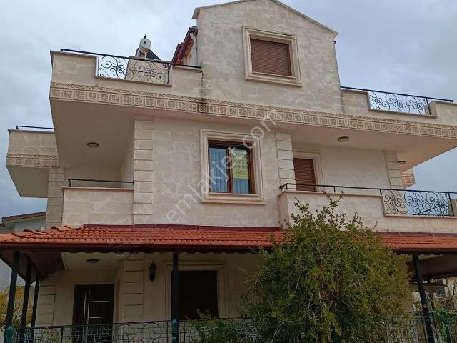 Dikili, İzmir içerisinde kiralık Villa