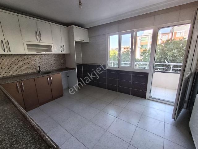 Akhisar, Manisa içerisinde kiralık mülk