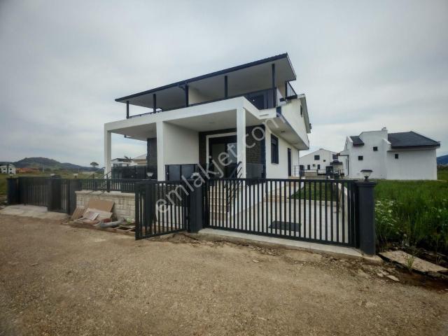 Dikili, İzmir içerisinde satılık Villa