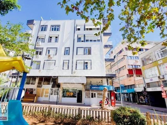 Antalya, Muratpaşa içerisinde kiralık mülk