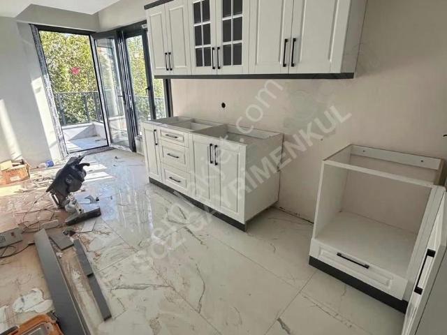 Akhisar, Manisa içerisinde satılık mülk