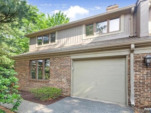 House for sale in Mahwah