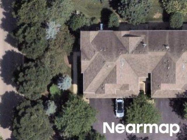 House for sale in Mchenry, Illinois