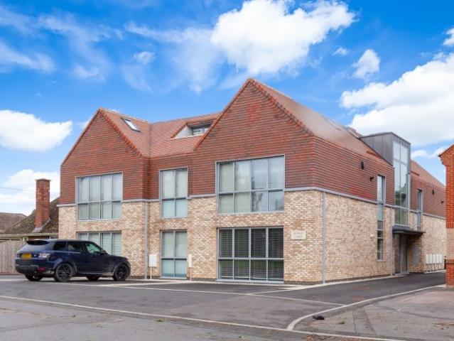 Apartment for rent in Henwood, Dromore