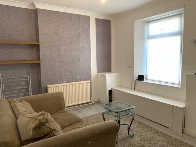 House for rent in Plasnewydd, Falcon Lodge