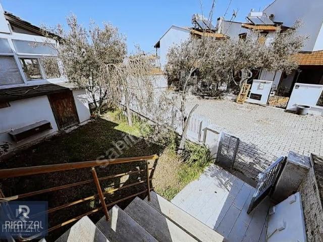 Namık Kemal Mahallesi, Ayvalik içerisinde kiralık Villa