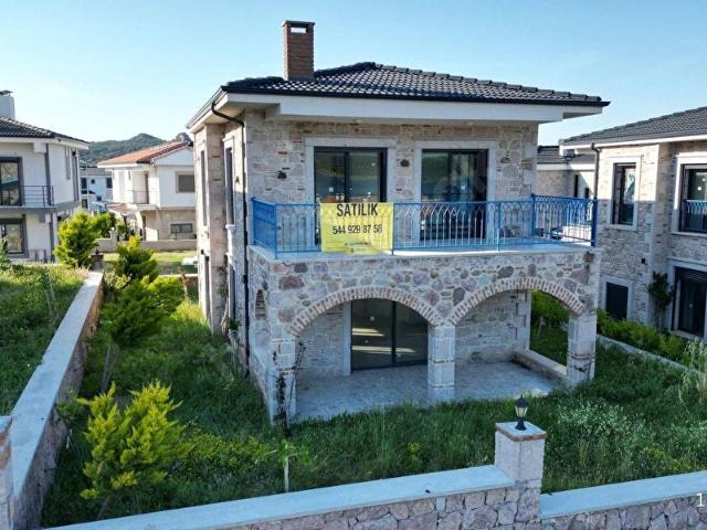 Namık Kemal Mahallesi, Ayvalık içerisinde satılık Villa