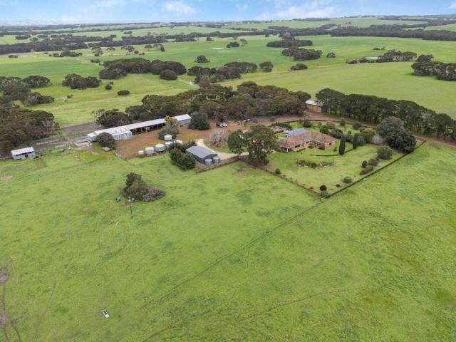 Cottage for sale in Menzies, South Australia