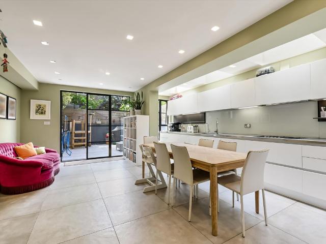 House for rent in Clapham Junction, Greater London