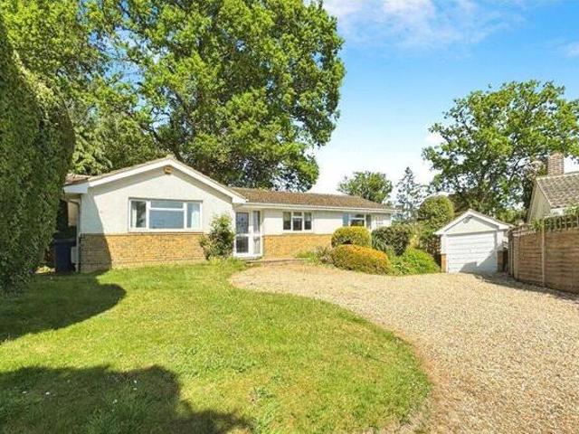 House for sale in Barton Stacey, Hampshire