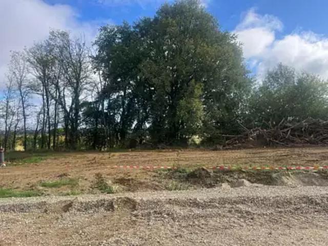 Terrain vente à France métropolitaine, Cuq