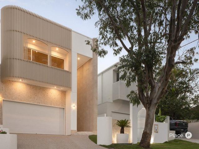 House for sale in Camp Hill, Greater Brisbane