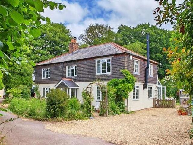 House for sale in Barton Stacey, Hampshire
