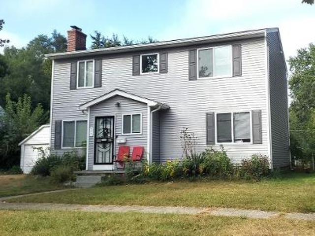 House for sale in Warren