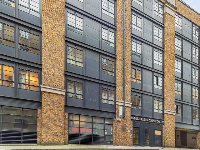 Apartment for rent in Bermondsey Village, Greater London