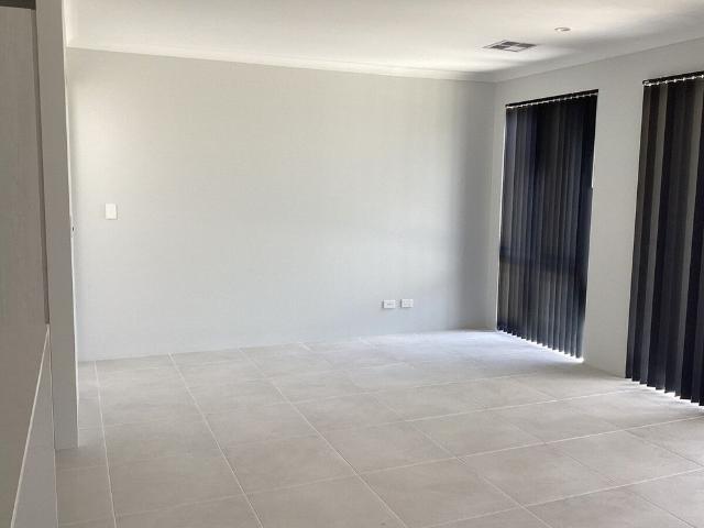 Room for rent in Currambine, Western Australia