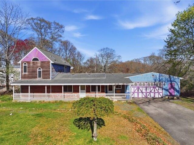 House for sale in Cumberland, Rhode Island