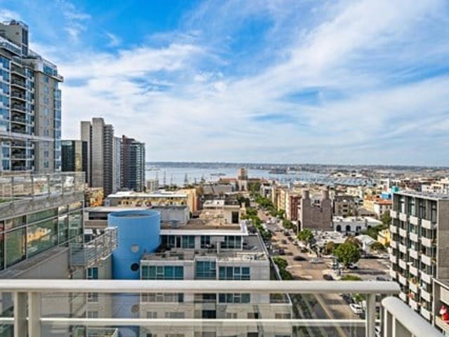 Townhouse for rent in San Diego