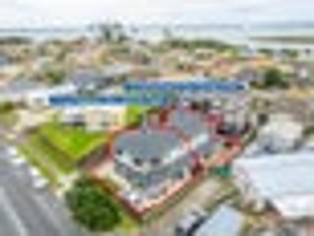 Townhouse for sale in Manurewa