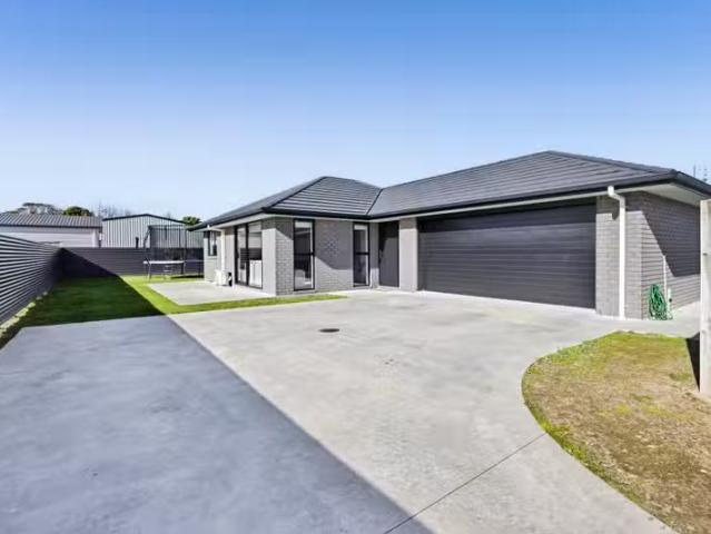 House for sale in Taranaki