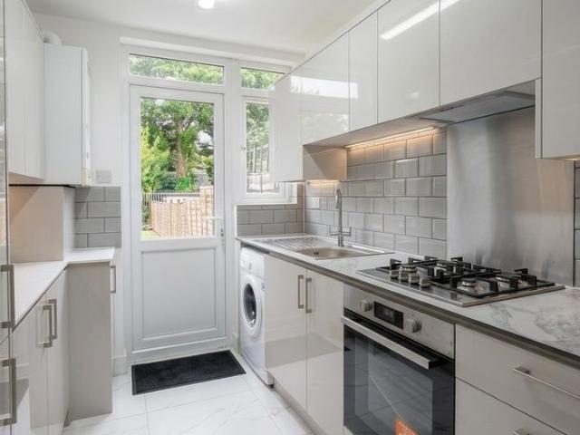 House for rent in Wood End, Greater London