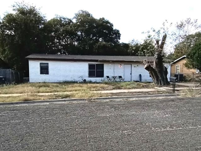 House for sale in Briggs, Texas