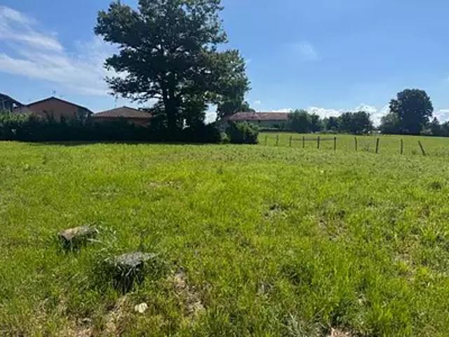 Terrain vente à Bourg-en-Bresse, Curtafond
