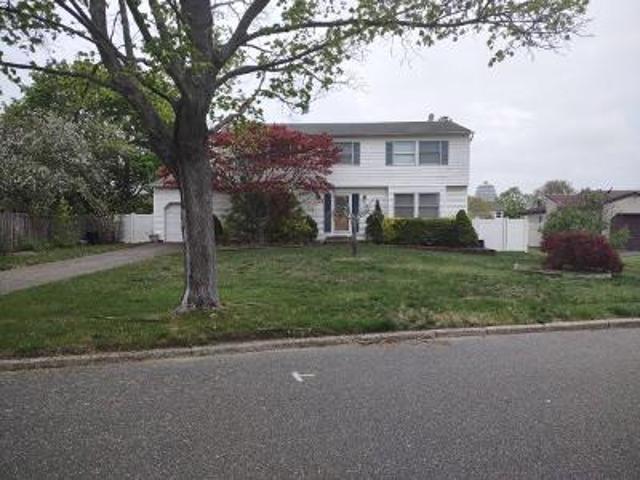 House for sale in Centereach, New York