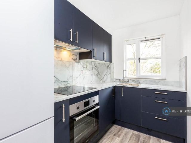 Apartment for rent in London Borough of Ealing, Greater London