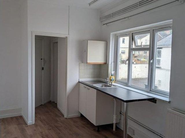 Studio for rent in Rodbourne, Swindon