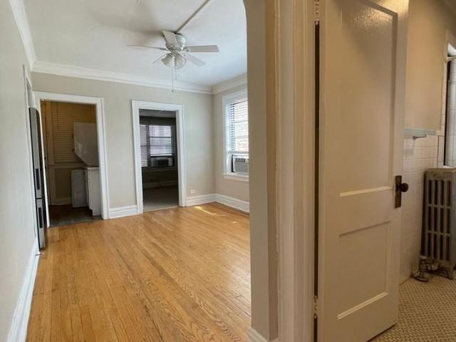 Apartment for rent in Downers Grove, Illinois