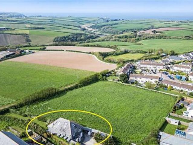House for sale in Helston, Cornwall