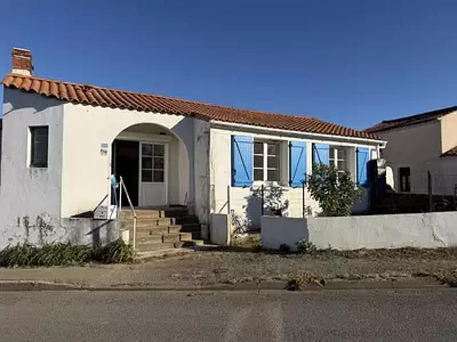 Maison location à Le Bourg-Canteau, Curzon