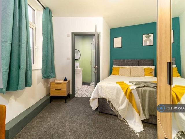 House for rent in Lee Bank, Greater Manchester